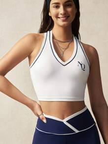 VARSITIE 白色高弹力撞色边饰印花短款运动背心 - 白色 - 查看 4