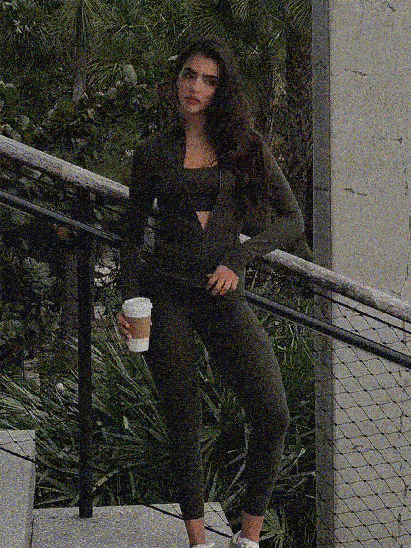 GLOWMODE 女士运动夹克 - 軍綠色 - 查看 2