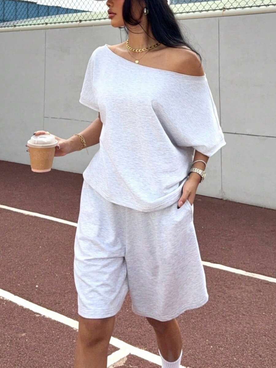 SHEIN EZwear 灰色针织运动衫套装，露肩短袖和纯色短裤 - 灰色 - 查看 1