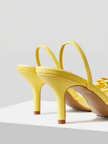 MOTF PREMIUM GIÀY CAO GÓT MŨI NHỎ TRANG TRÍ HOA - Màu vàng - Xem 5