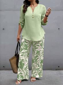 Plus Size 2 Pieces Set: Solid Color Cutout Neck Shirt & Random Print Pants, Vacation Casual - Multicolor - View 3