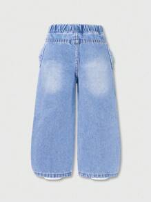 SHEIN Playful Pals 年轻女孩休闲百搭百搭可爱蝴蝶结提花口袋舒适宽松直筒水洗牛仔裤，适合日常外出 - 淺色水洗藍 - 查看 2