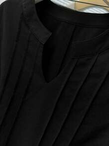 SHEIN LUNE Women's Elegant Commuter Casual Minimalist Versatile Bestselling V Neck Textured Short Sleeve Shirt, Black, Plus Size, Suitable For Spring, Summer, Autumn - Black - View 4