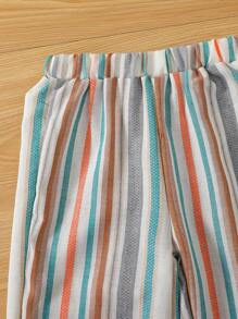 SHEIN Set de 2 piezas de camiseta casual con estampado de luna y rayas y pantalones vaqueros para niños, estilo lindo/retro, adecuado para primavera/verano