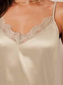 Amorya 女士优雅撞色蕾丝领缎面吊带背心，百搭，春夏季可作为分层单品，秋冬季可作为夹克内搭