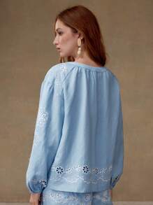 MOTF PREMIUM LINEN FLORAL EMBROIDERY BLOUSE - Blue - View 7