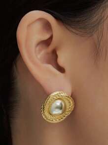 1 par de pendientes de botón de acero inoxidable chapado en oro de 18k con nudo elegante y resistente al agua, como regalo de Navidad y invierno