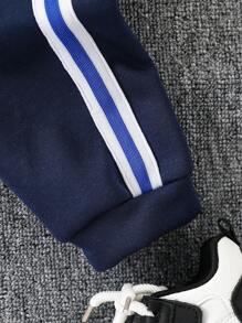 SHEIN 4-7 岁男孩保暖内衬运动套装，舒适时尚的休闲运动服，适合节日、生日、派对、日常穿着、秋季、春季、冬季、家居服，包含长袖夹克和裤子套装 男童运动服男童慢跑套装男童慢跑套装男童运动服男童运动服 - 寶藍色 - 查看 5