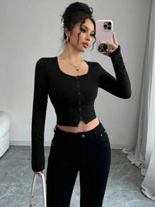 Selianne 优雅黑白拼色装饰纽扣正面修身女士 T 恤 - 黑色 - 查看 6