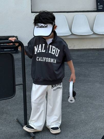 SHEIN 2pcs Kids Young Boy Boys Leisure Japanese And Korean Academy Comfortable, Fashionable, Simple, Practical, Versatile, Casual Japanese And Korean Loose Version Half Zipper Letter Pattern Short Sleeve Top And Elastic Waist Pants Set, Suitable For Outdoor Play, School, Street Photography, Party And Home Leisure, Suitable For School, Sports, Vacation, Home And Outdoor, Suitable For Spring And Summer Seasons