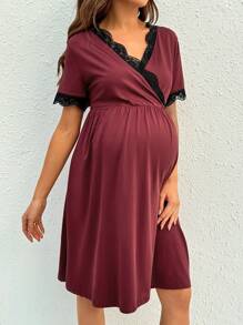 SHEIN 孕妇 V 领短袖哺乳连衣裙，配撞色蕾丝 - 酒紅色 - 查看 5