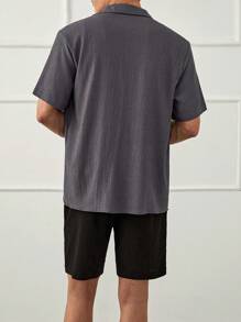 RueChic Conjunto de Camisas regulares para hombres con estampado gráfico por todo el diseño