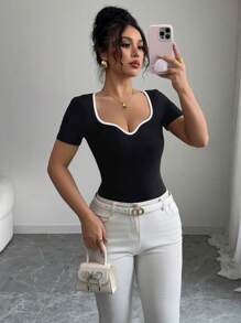 Elenzga 女式夏季甜心领短袖 T 恤，领口和袖子处有白色饰边，针织面料，合身，年轻时尚且百搭 - 黑與白 - 查看 6