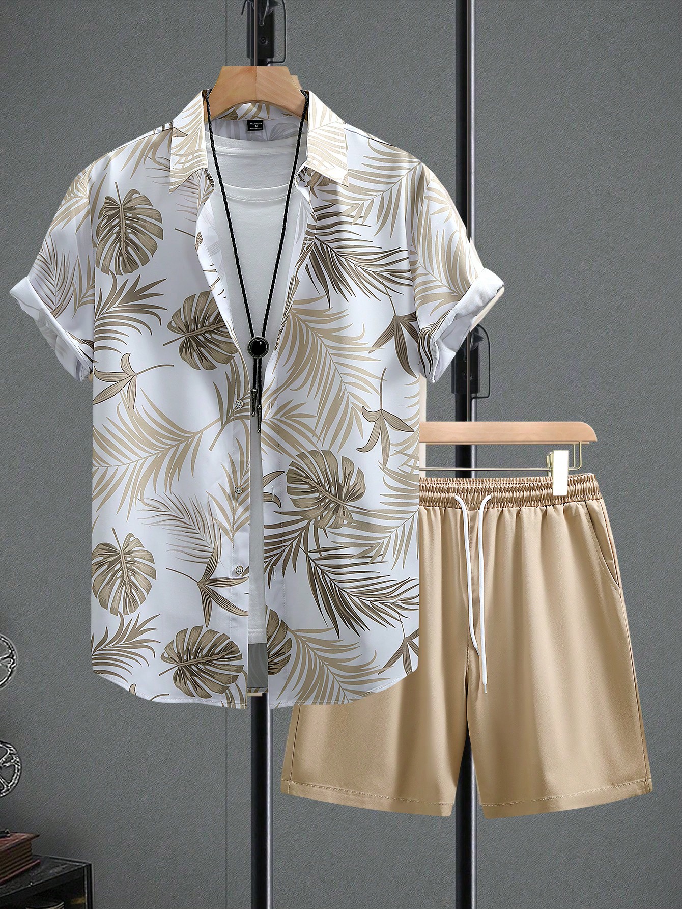 طقم قصير الأكمام برباط أمامي مطبوع للرجال بقميص ها...