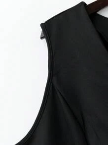 SHEIN Clasi Plus Size Women Jednokolorowy Bezrękawnik i Spódnica Plisowana w kształcie litery A Zestaw 2 Części