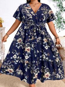 SHEIN CURVE+ فستان كاجوال قصير الأكمام بطبعات زهرية وياقة على شكل حرف V للنساء ذوات الأحجام الكبيرة - أزرق بحري - مشاهدة 5