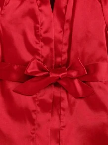 SHEIN Newborn Baby Girl Soft Woven Solid Color Satin Tie Bathrobe