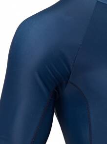 Manfinity Swimmode 男式字母印花插肩袖长袖冲浪 T 恤