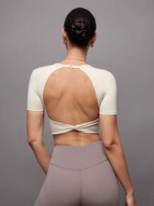 Activina Solid Color Twist Back Fitted Crop Sports T-Shirt, Suitable For Daily Wear Gym Women Shirts