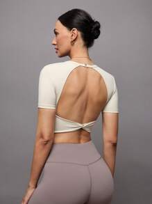 Activina Solid Color Twist Back Fitted Crop Sports T-Shirt, Suitable For Daily Wear Gym Women Shirts