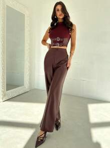 SHEIN Privé 情人节新款优雅性感复古机车风别致酒红色 PU 皮革扣拼接立领短款背心和高腰阔腿长裤 2 件套 - 酒紅色 - 查看 6