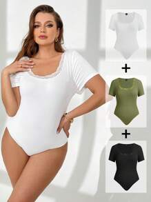 SHEIN Essnce Plus Size Women's Summer Outfits For Women Vacation Outfits Woman Y2k Office Outfits For Women New Fashion Casual Commuter Elegant Black And White Green Neckline Splicing Lace Short-Sleeved Bodysuits - Multicolor - View 1