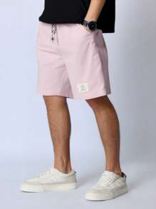 SHEIN 男孩字母貼布短褲