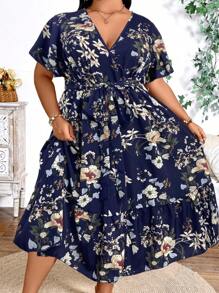 SHEIN CURVE+ فستان كاجوال قصير الأكمام بطبعات زهرية وياقة على شكل حرف V للنساء ذوات الأحجام الكبيرة - أزرق بحري - مشاهدة 3