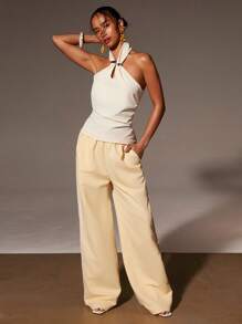 Athîral Elegant Sexy Solid Color Halter Metal Hardwear Backless Top - White - View 5