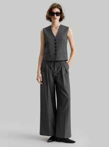 Ontre Women Solid Color Sleeveless Casual Tops, Minimalist Fashion For Everyday Wear - Grey - View 2