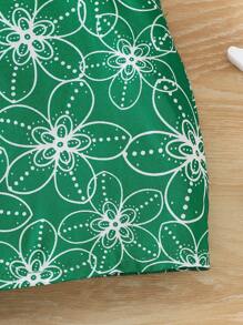 SHEIN Set 2 bucăți pentru fete tinere: top cu mâneci tip șapcă cu imprimeu floral și pantaloni scurți, casual