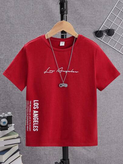 SHEIN T-shirt med tween-pojke-slogan och grafisk design, minimalistisk och bekväm avslappnad stil, lämplig för sommarens vardagsbruk