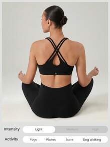 GLOWMODE Áo ngực hở lưng cổ chữ V sâu FeatherFit™, dây đeo rộng, tác động thấp, tập yoga, pilates, mặc thường ngày, có thể tháo rời cúp ngực - màu đen - Xem 5