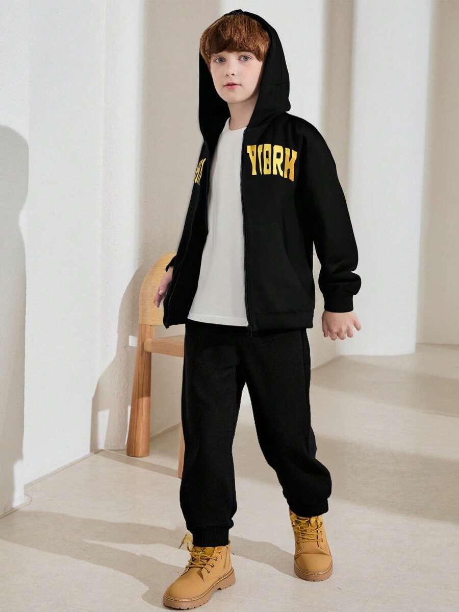 SHEIN Leap Crew 2件套男童印花针织加厚抓绒套装 - 黑色 - 查看 1