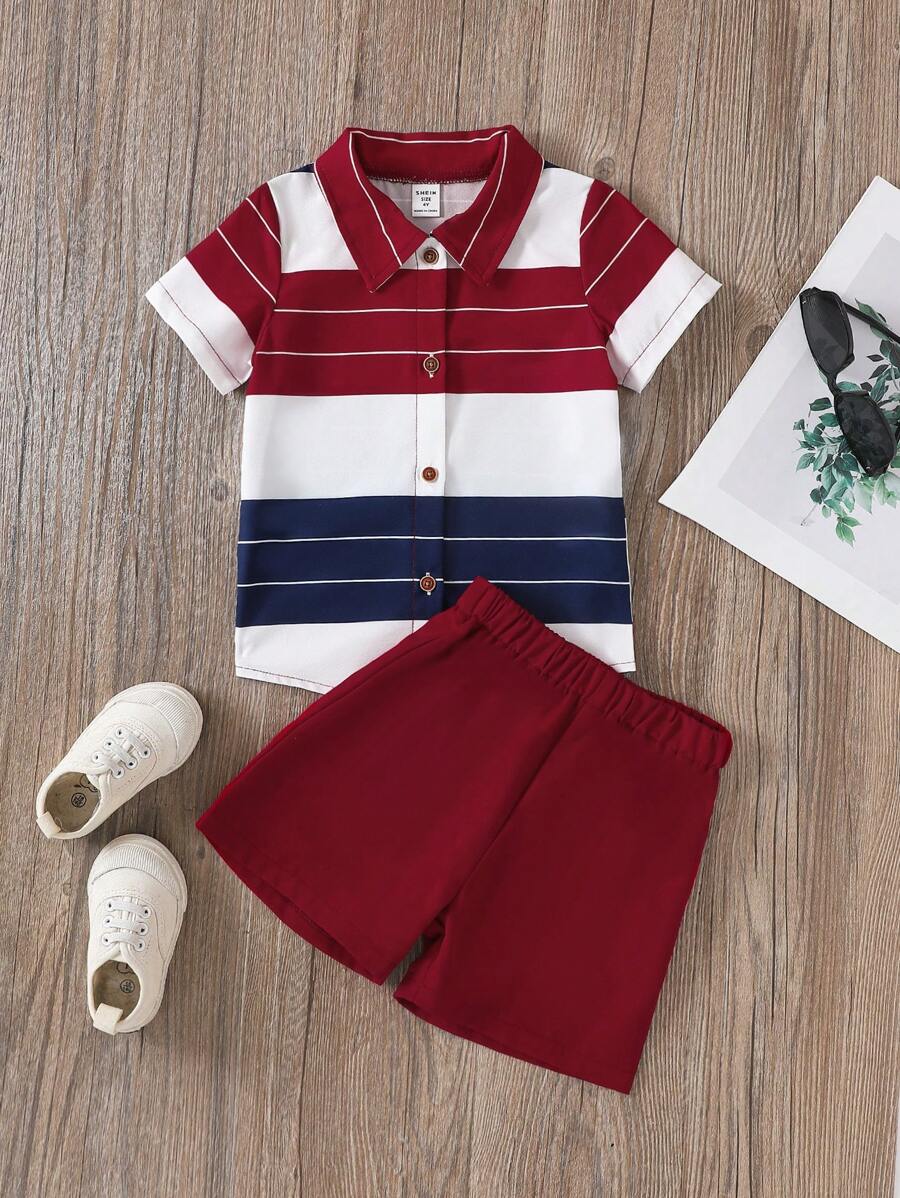 SHEIN 2 件套男孩条纹短袖衬衫和纯色短裤