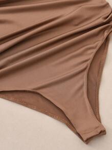 SHEIN Essnce Body sin mangas con drapeado minimalista de talla grande - Multicolor - Ver 8