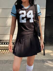 SHEIN Explorewe Set de 2 piezas para adolescentes: Camiseta con estampado gráfico de 24 en contraste de color + Falda corta negra sencilla para el verano - Negro - Ver 5
