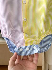 Souflis Souflis Mono de bebé recién nacido con cuello apropiado para 3-6 meses, diseño de bloques de color a rayas rosa, amarillo y azul, diseño general fresco y lindo, apropiado para que el bebé lo use en exteriores en verano