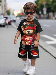 SHEIN Leap Crew 男童休閒卡通熊設計圓領短袖T恤和短褲套裝，適合夏天穿著