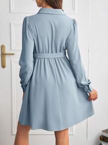 SHEIN Vestido de maternidad rosa, vestido de embarazo con corte evasé, estilo camisa con botones, manga larga y cintura anudada - Azul - Ver 2