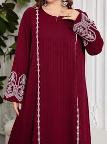 Al Najma 大码女式圆领刺绣阿拉伯长款连衣裙，端庄