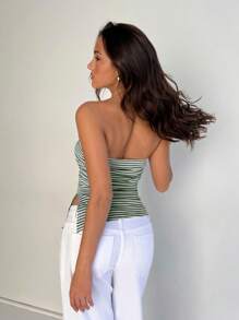 SHEIN EZwear Top corto asimétrico a rayas para mujer para citas y vacaciones