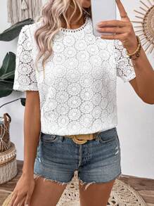 Breezaya Women's Summer Water-Soluble Embroidered Round Neck Short-Sleeved Shirt (Random Pattern Cutting)