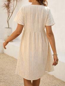 SHEIN Maternity Solid Color Short Sleeve Simple And Stylish Summer Dress