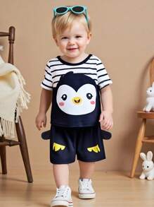 SHEIN 2 stuks/set babyjongens casual schattige cartoon pinguïn print kleurblok ronde hals verlaagde schouders losse gebreide korte mouwen top & shorts 2-delige outfitset voor lente/zomer