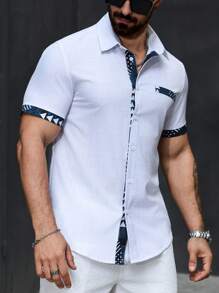 Manfinity Homme Men's Solid Color Patchwork Button Front Short Sleeve Casual Pocket Top