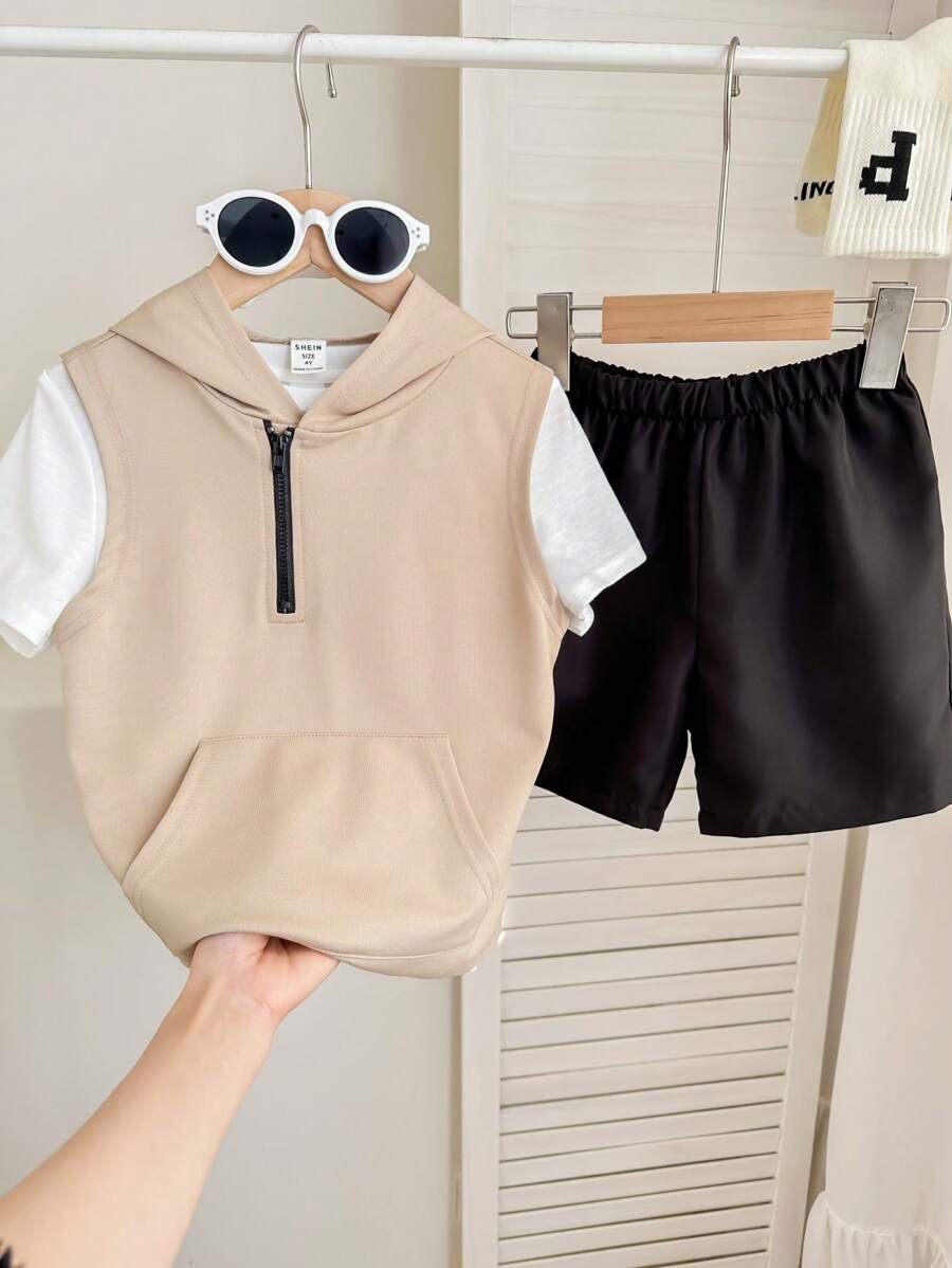 SHEIN Leap Crew 3 件套年轻男孩休闲运动度假装：图案连帽衫背心、白色圆领 T 恤和黑色短裤套装。用途广泛，适合儿童服装、年轻男孩服装、返校、生日派对、晚会、表演、婚礼、洗礼、开幕式、日常穿着、学校、旅行、运动、春夏季节