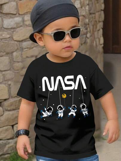 SHEIN Ung pojke Astronaut & text grafik T-Skjortor