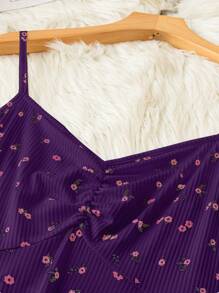 SHEIN LUNE Vestido morado de tiras finas con estampado floral diminuto y casual, talla grande - Multicolor - Ver 3