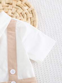 Cozy Pixies Baju Terusan Bayi Laki-laki dengan Kerah Peter Pan, Lengan Pendek, Motif Dasi Kupu-kupu Warna Kontras, Kasual & Serbaguna - MultiWarna - View 6